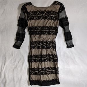 2/$15!🖤 Bodycon black lace & beige cocktail dress